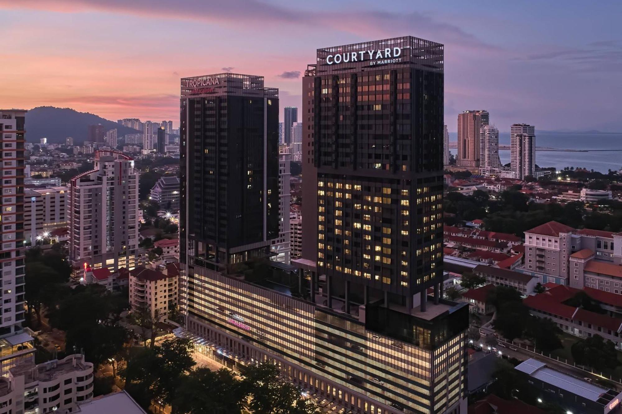 Готель Courtyard By Marriott Penang Джорджтаун Екстер'єр фото